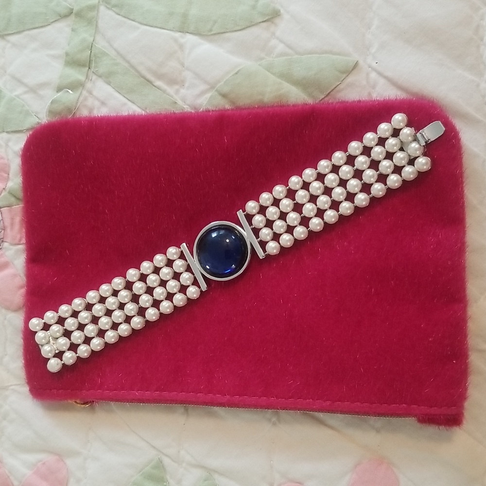 Gorgeous Art Deco 89 Faux Pearl Vintage Bracelet